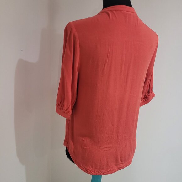 RW&Co V-Neck Button Down Blouse with Gathered Sleeves Size Small Coral - Picture 7 of 12